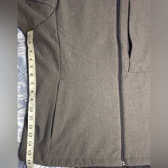 BMW Women's Softshell Jacket - Picture 15 of 16